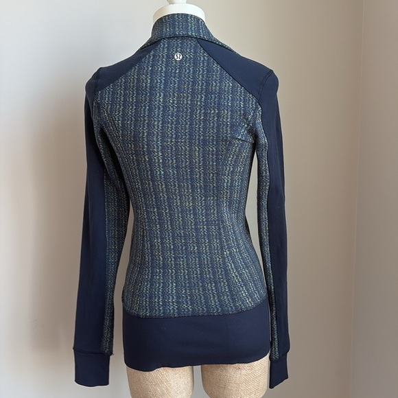 Lululemon Nice Asana Jacket Size 2 - Picture 5 of 6
